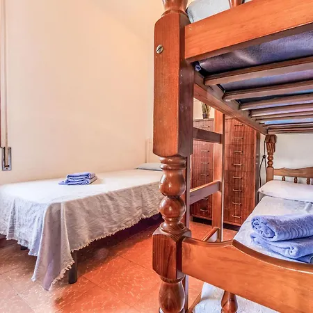 Set Pins By Interhome Cambrils